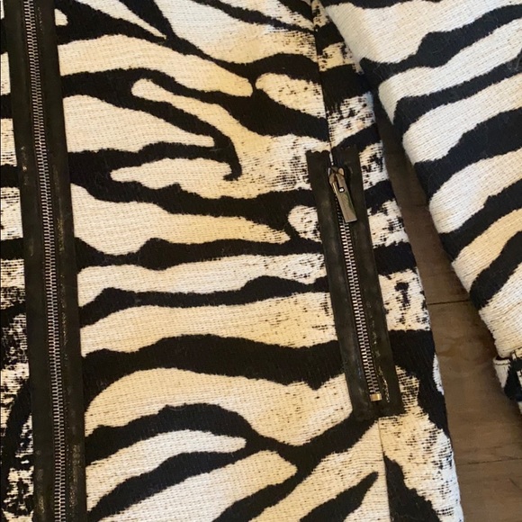 Blumarine Coat - Picture 3 of 15